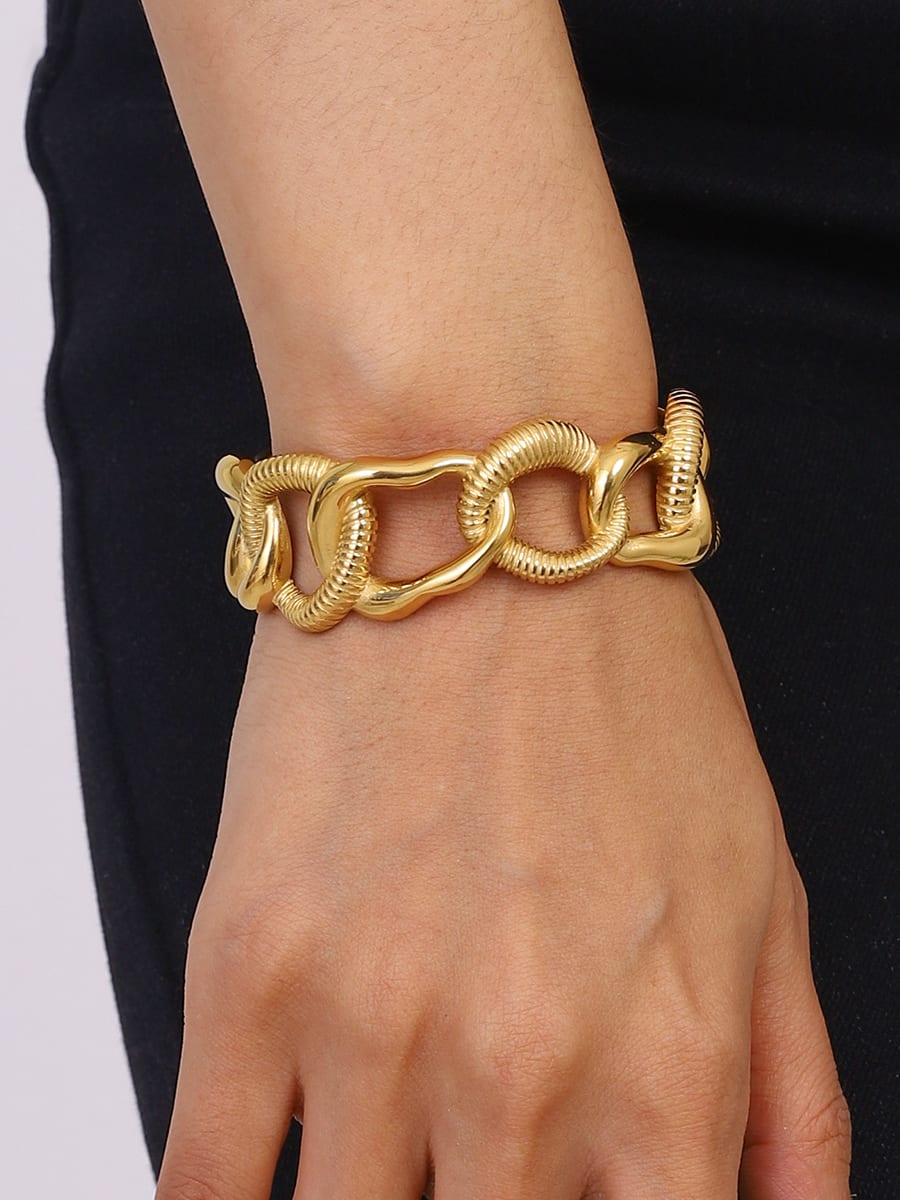 Terese Bangle image 1