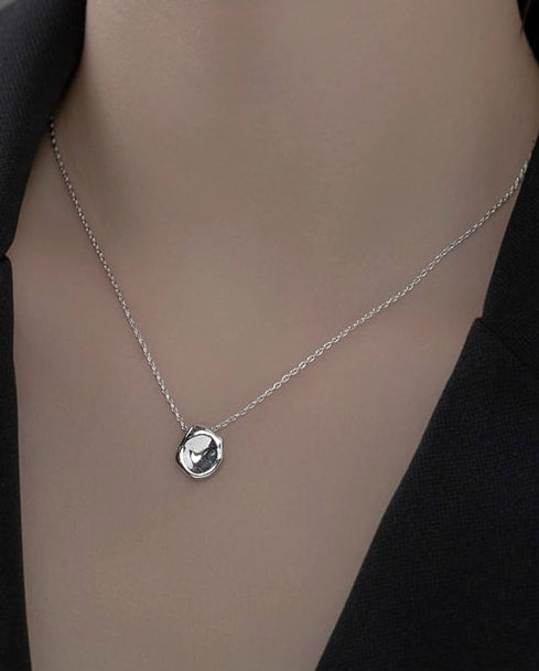 Alice Necklace image 1