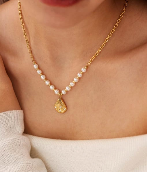 Anya Necklace image 1
