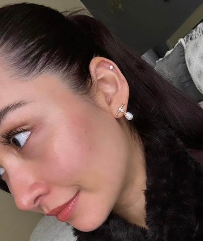 Becs Pearl Studs image 2